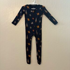 Kyte baby navy space rocket print one piece bamboo footie pajamas 12-18 months